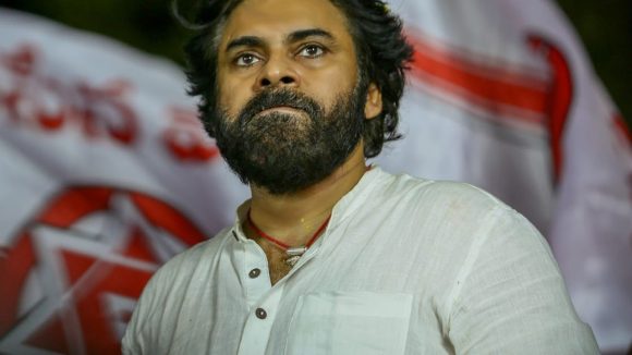 ప‌వ‌న్ క‌ళ్యాణ్ ఓ ఎగిర్త‌పు చుట్టం..! అధికారం వ‌ద్దంటాడు.. పోటీ చేస్తానంటాడు..! ఎవ‌రి కోసం ఇంత గోల‌..?