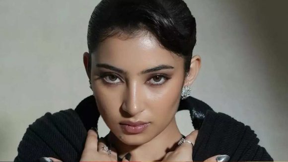 ‘ఆ స్కూలే నాకు జీవితాన్ని నేర్పింది’.. సారా అర్జున్ ఎమోషనల్ పోస్ట్!