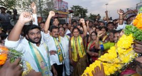 కేటీఆర్ ఆయువు ప‌ట్టు మీద ప‌డింది దెబ్బ‌! సిరిసిల్లా చౌర‌స్తాలో రామ‌న్న గాలి తీసేసిన‌ క‌విత‌..!