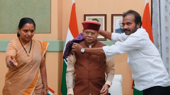 ఆరెస్పీ కి డీఎస్పీ సపోర్ట్! కవిత తో గ్యాప్ పెంచుకున్న విశారదన్!