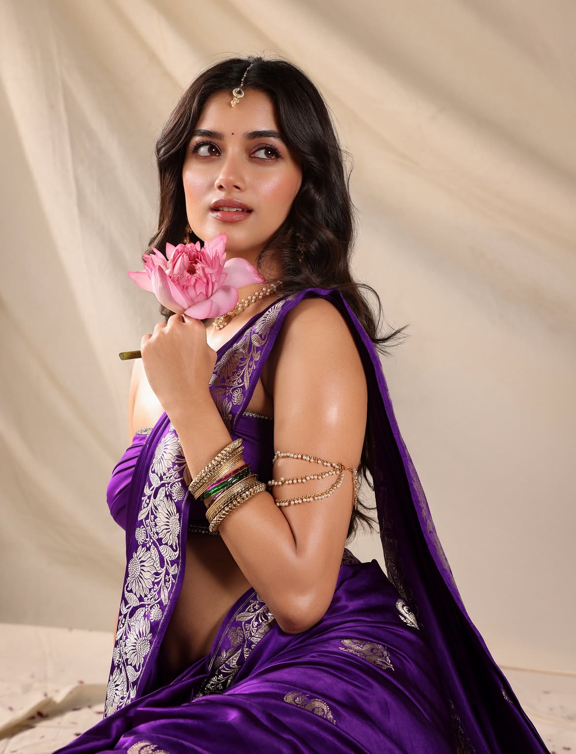 Bhagyashri latest pics