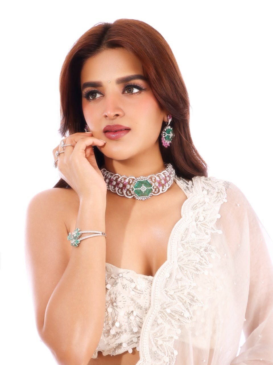 Nidhhi Agerwal latest lehenga Photo Gallery