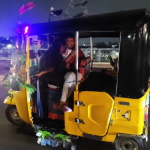 ఒళ్లో అమ్మాయిని కూర్చోబెట్టుకుని ఆటో డ్రైవింగ్.. వీడియో వైరల్ కావడంతో పోలీసులు ఏం చేశారంటే?