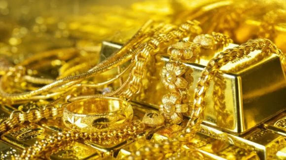 Gold-Silver Prices Today: కలిసొచ్చిన ఆషాఢం.. బంగారం-వెండి ధరలు పతనం, ఈ రోజు మార్కెట్లో ధరలు