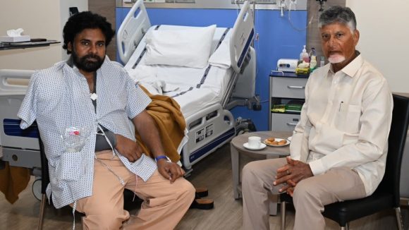 ఈ మ‌ర్యాద‌ల‌కు కొద‌వుండ‌దు..! ఆ ఆత్మీయ‌త‌కు అబ్బుర‌ప‌డాల్సిందే..! సేమ్ కేసీఆర్‌లాగే..!