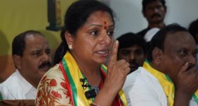 త‌ల్లీ, చెల్లీ లేని సిల్లీ వెధ‌వ‌లు..! బీఆరెఎస్ సోష‌ల్ మీడియా వారియ‌ర్స్‌..!