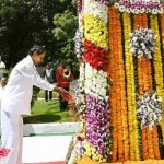ప‌ది మందిని అంద‌ల‌మెక్కించి.. వంద మందిని బొంద‌ పెట్టాడు!