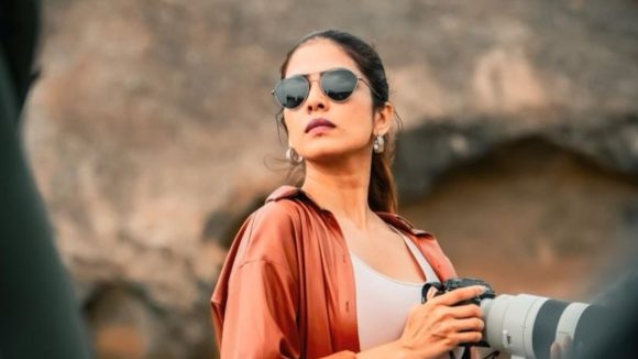 హీరోయిన్స్ కి డ్రీమ్ రోల్ పడాలంటే వారి వల్లే సాధ్యం.. మాళవిక బోల్డ్ కామెంట్స్!