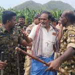 పరిహారం లేదు.. కనికరం లేదు.. తాడేపల్లిలో కన్నీరు పెడుతున్న రైతన్నలు.. బలవంతంగా భూముల స్వాధీనం!