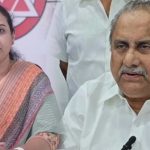 నువ్వే కారణమంటూ గేటు బయటే స్టాప్.. ముద్రగడ క్రాంతిని అంతిమ క్షణాల్లో ఎందుకు రానివ్వలేదు? అసలు వివాదం ఏంటి?