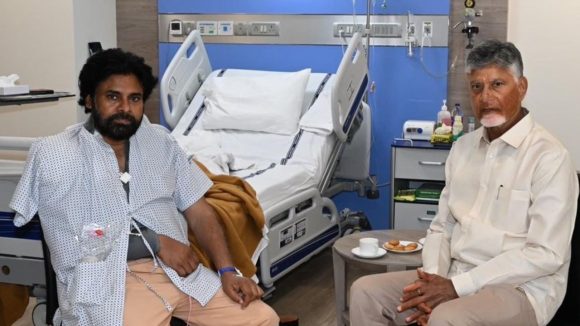 పవన్ కళ్యాణ్ కి శస్త్రచికిత్స పూర్తి.. వైద్యులు ఏమన్నారంటే?