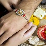 మీ తోబుట్టువుల ముఖంలో చిరునవ్వు చిందించేలా..స్పెషల్ రాఖీ విషెస్