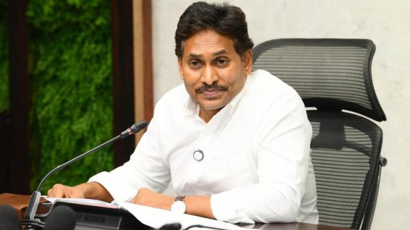 జగన్‌కు కొత్త సమస్య.. వైసీపీలో టెన్షన్ మొదలు, జెన్ జీ ప్రతినిధులను కలిసే పనిలో సునీత?
