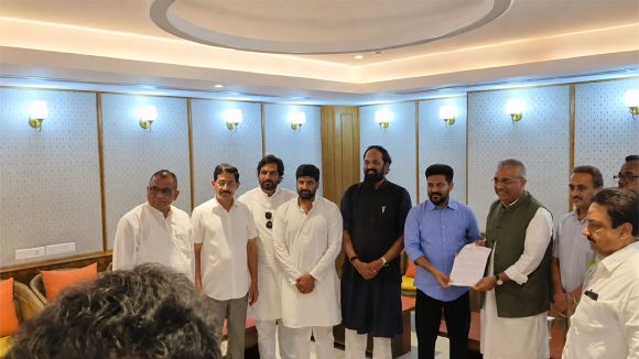 కేంద్ర జలశక్తి, పర్యావరణ మంత్రులతో రేవంత్ భేటీ.. తెలంగాణ ప్రాజెక్టులకి మోక్షం లభించేనా?