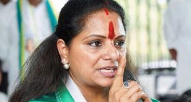కాల్వలోకి దూసుకెళ్లిన కారు, నలుగురు యువతీయువకులు గల్లంతు, పశ్చిమగోదావరి జిల్లాలో ఘోర రోడ్డు ప్రమాదం