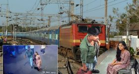 Viral Video: రైలెక్కిన ఆటో.. ఎలా వస్తాయి రా బాబూ ఇలాంటి ఐడియాలు!