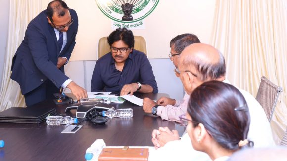 ఉప్పాడ తీర రక్షణకు.. ఐఐటీ మద్రాస్‌తో కీలక ఒప్పందం, మాట నిలబెట్టుకున్న పవన్
