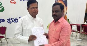 ఎన్టీఆర్ కి రేపు సర్జరీ.. డ్రాగన్ వాయిదా పడనుందా?