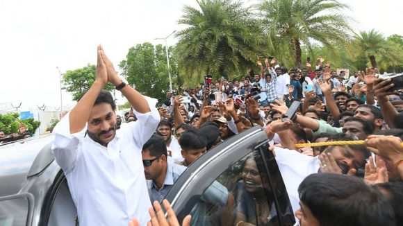 ‘టీడీపీ అంటేనే వెన్నుపోటు పార్టీ’.. దేవరపల్లి వేదికగా జగన్ షాకింగ్ కామెంట్స్!