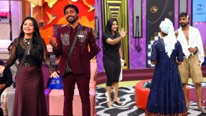 దేబ్జానీ.. ముఖేష్ తో ప్రేమ నిజమేనా?