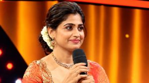 బిగ్ బాస్ 10 ఎలిమినేషన్.. చైత్ర రాయ్ ఫస్ట్ వీడియో చూసారా?