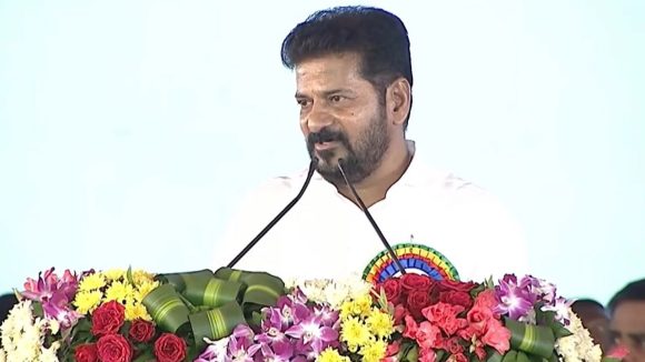 టీచర్స్‌‌కు సీఎం రేవంత్ శుభవార్త..  పీఆర్సీపై కీలక ప్రకటన, రెండేళ్ల తర్వాత..