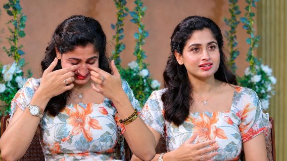 బిగ్ బాస్ వెళ్ళిందే వాళ్ళ కోసం.. ఎలిమినేషన్ పై కన్నీళ్లు పెట్టుకున్న చైత్ర!
