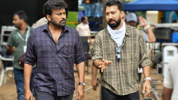 చిరు ‘కాకా’ వాయిదా రూమర్లపై క్లారిటీ .. సంక్రాంతి పోటీకి సై అంటూ!
