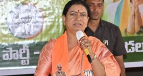 ఆందోళన చేస్తే లాఠీలతో కొడతారా? గొంతు వినిపించడం నేరమా? సీఎం చంద్రబాబు‌పై జగన్ ఆగ్రహం