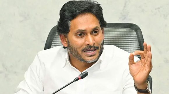 ప్రజాస్వామ్యం ఖూనీ.. స్కామ్‌ల వల్ల ‘కాక్రోచ్లు’ పుట్టుకొస్తారు-మాజీ సీఎం జగన్