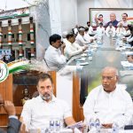 సొంత పార్టీని ముంచేస్తున్న నేతల దూకుడు.. కాంగ్రెస్‌ పార్టీలో నెక్స్ట్ ఏ సీనియర్ టార్గెట్?