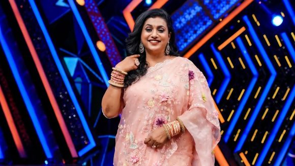 ఇండస్ట్రీ క్యాస్టింగ్ కౌచ్ పై రోజా కామెంట్స్.. రమ్మని సిగ్నల్ ఇచ్చేవారంటూ!