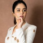 బిగ్ బాస్ అంటే మరీ అంత చులకనేంటీ శ్రీముఖి… యాంకరమ్మ పై భారీ ట్రోల్స్!