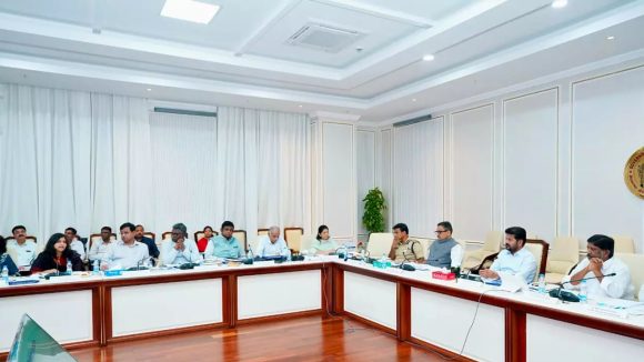 తెలంగాణ భవన్, ఎయిర్‌పోర్టు డిజైన్లలో కాకతీయ మార్కు.. సీఎం రేవంత్ కీలక నిర్ణయం!