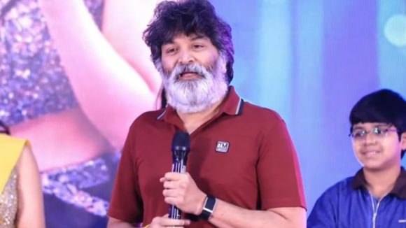 వెంకటేష్ అంటే త్రివిక్రమ్ కు అంత భయమా.. ఎందుకో తెలుసా?