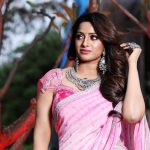 పొలిటికల్ ఎంట్రీ పై ఉదయభాను క్లారిటీ… పోరాటం చేయాల్సిందే అంటూ!
