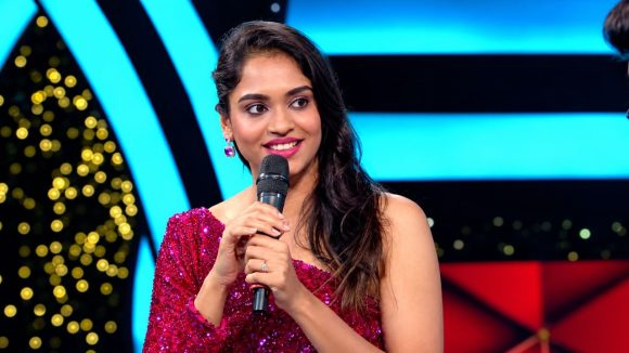 బిగ్ బాస్ ఫేమ్ వర్షిణి అరెస్ట్?