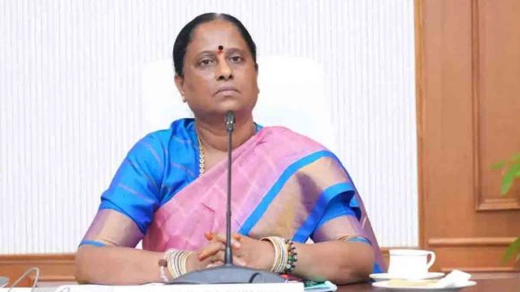 ఢిల్లీకి మాజీ మంత్రి కొండా సురేఖ, అనుచరులతో భేటీ, మళ్లీ ఏం జరిగింది?