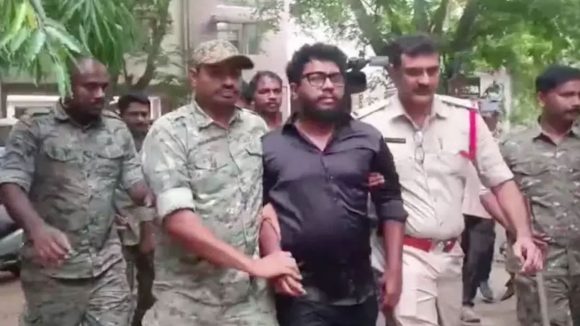 యూట్యూబర్‌ ప్రశ్న రావణ్ అప్రూవర్? విచారణలో అసలు నిజాలు బయటకు, ఇబ్బందులు ఎవరికి?