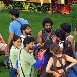 సామాన్యుడిపై సెలబ్రిటీస్ ప్రతాపం.. కప్పు కొట్టేస్తాడని భయమా?