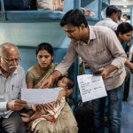 రైలు ప్రయాణంలో ఫ్యామిలీకి వేర్వేరు సీట్లు వచ్చాయా? ఇదిగో ముందుగానే ఇలా మార్చుకోండి