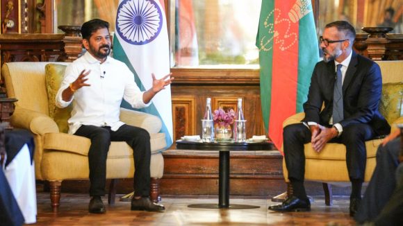 ఆగా ఖాన్ ఫౌండేషన్‌కి సీఎం రేవంత్ రెడ్డి కీలక విజ్ఞప్తి.. సీఎం వ్యూహం అదేనా..?