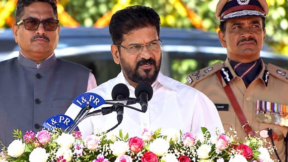 అసలైన ప్రజా పాలన అంటే ఎంటో నిర్వచనం చెప్పిన సీఎం రేవంత్!