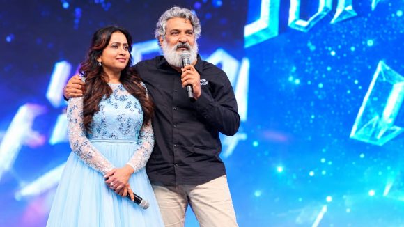 యాంకర్ గా  25 ఏళ్ల ప్రస్థానం.. ఎమోషనల్ పోస్ట్ చేసిన సుమ కనకాల!