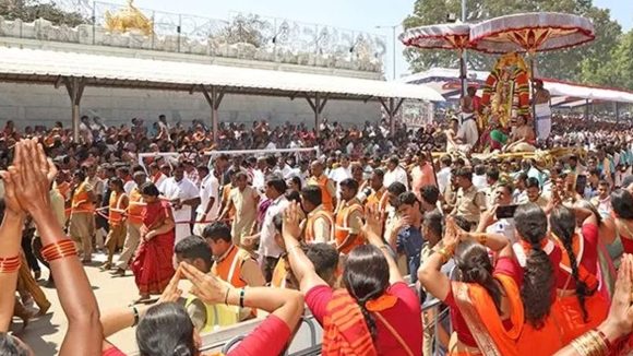 బ్రహ్మోత్సవాల సీజన్.. తిరుమలలో భక్తులకు సేవ చేసేవారికి ఛాన్స్, ఆన్‌లైన్‌లో బుకింగ్ ఈ విధంగా