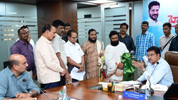 మా ప్రాంత చెరువులనూ కాపాడండి సార్!  హైడ్రా ప్రజావాణికి వెల్లువెత్తిన అర్జీలు