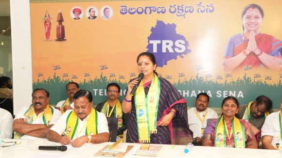 కాంగ్రెస్ మూడేళ్ల పాలన ఫెయిల్.. ప్రజాక్షేత్రంలో తేల్చుకుంటాం: కవిత