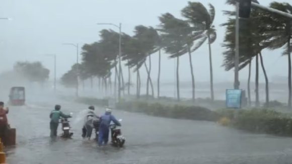 ఏపీకి దసరా ముసురు.. అండమాన్ పరిసరాల్లో ఉపరితల ఆవర్తనం, అల్పపీడనంగా మారే ఛాన్స్