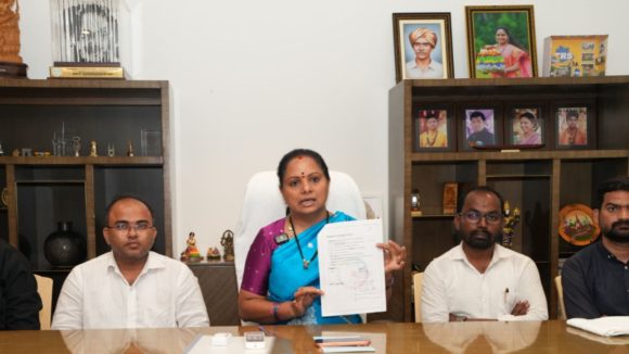 ఎన్ హెచ్ఎం ఉద్యోగుల జీతాల్లో కోత సమంజసమా? సీఎం రేవంత్ కు కవిత సవాల్!