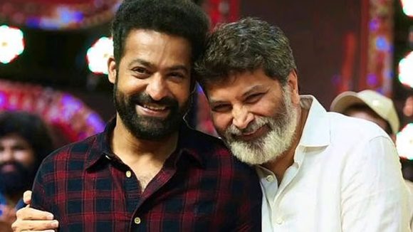 ఆదర్శ కుటుంబం ఎఫెక్ట్… ఆందోళనలో ఎన్టీఆర్ ఫ్యాన్స్..